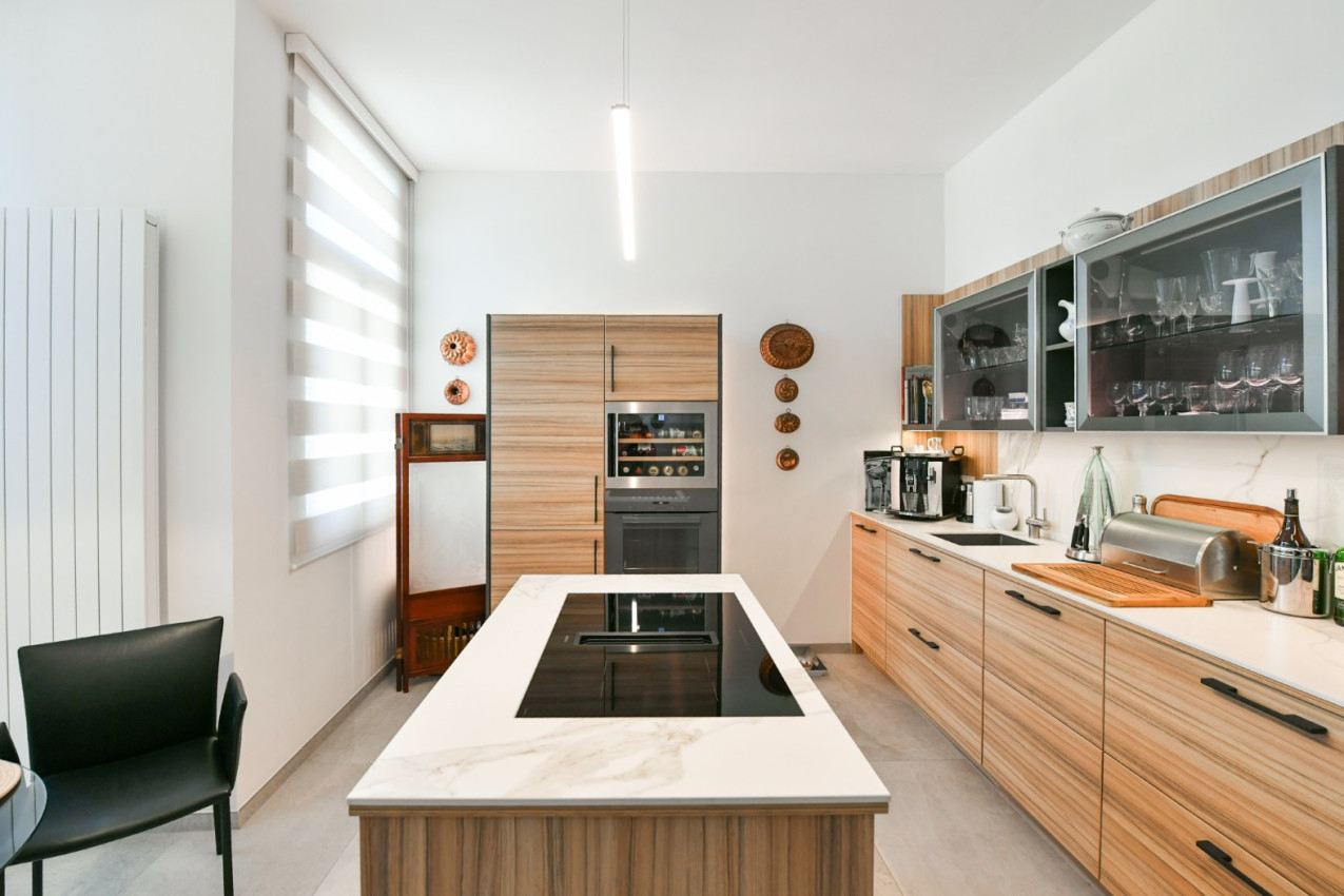 Stylové bydlení v historickém domě na Starém městě s vlastním výtahem a garáží!