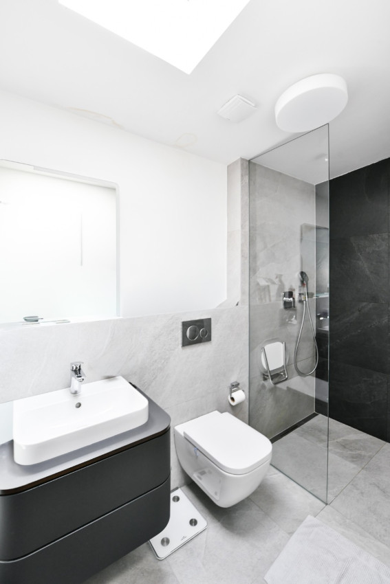 Stylové bydlení v historickém domě na Starém městě s vlastním výtahem a garáží!